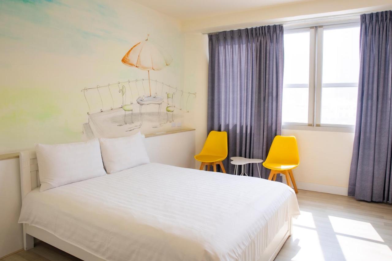 Moment Inn Tainan Esterno foto