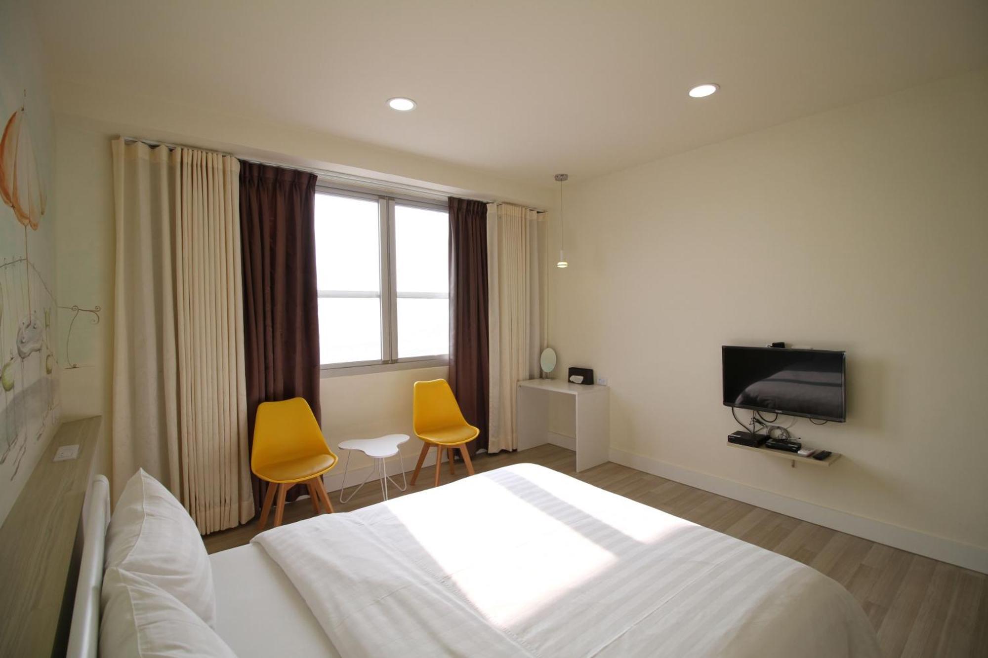 Moment Inn Tainan Esterno foto